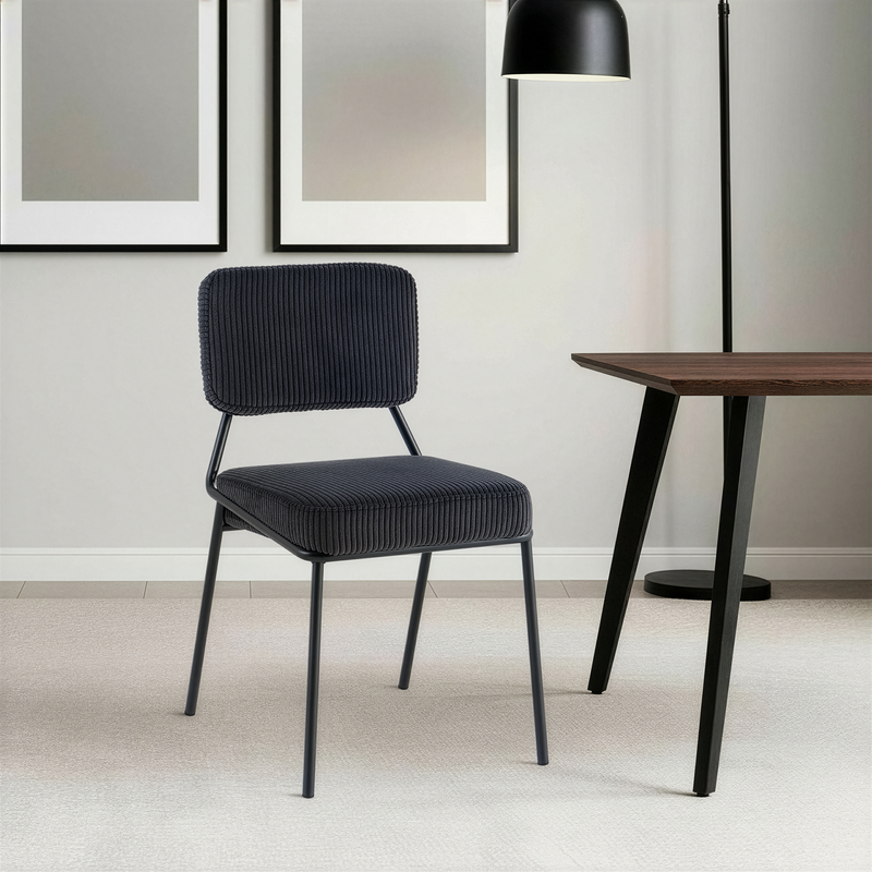 Chaise de salle à manger Harmonia, velours et pieds en acier, Noir
