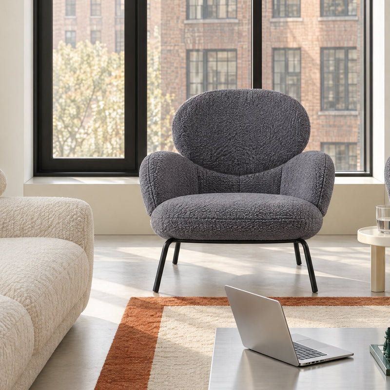 Fauteuil Bloom, tissu bouclé et pieds en acier, Gris
