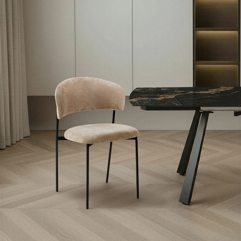 Chaise de salle à manger Tokyo, rembourrée et pieds en acier, Beige
